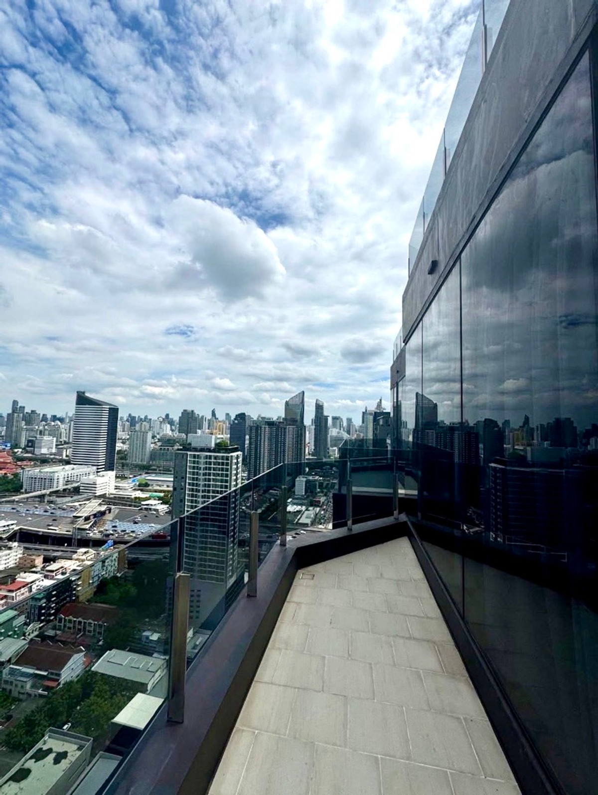 For RentCondoRama9, Petchburi, RCA : 🔥For Rent!! ready to move-in 2b2b 80k - Ashton Asoke-Rama 9 📞Call 090 919 9898