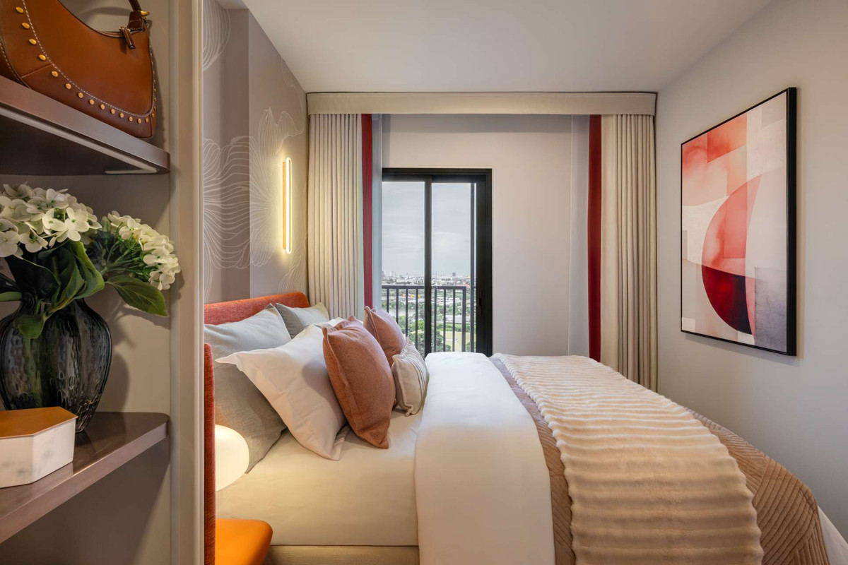 For SaleCondoRama9, Petchburi, RCA : ✨ New condo in Rama 9 location, receive a maximum discount of 350,000 baht, starting price only 5.45 million baht.