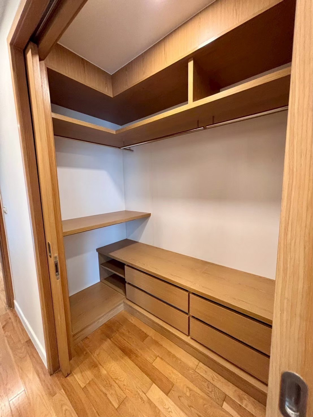 For RentCondoSukhumvit, Asoke, Thonglor : LTH14648 – Condo for Rent | Millennium Residence | 192.95 sqm | 3 Beds 4 Baths | Near BTS Asoke | 120K/Month | Condo for rent Millennium Residence