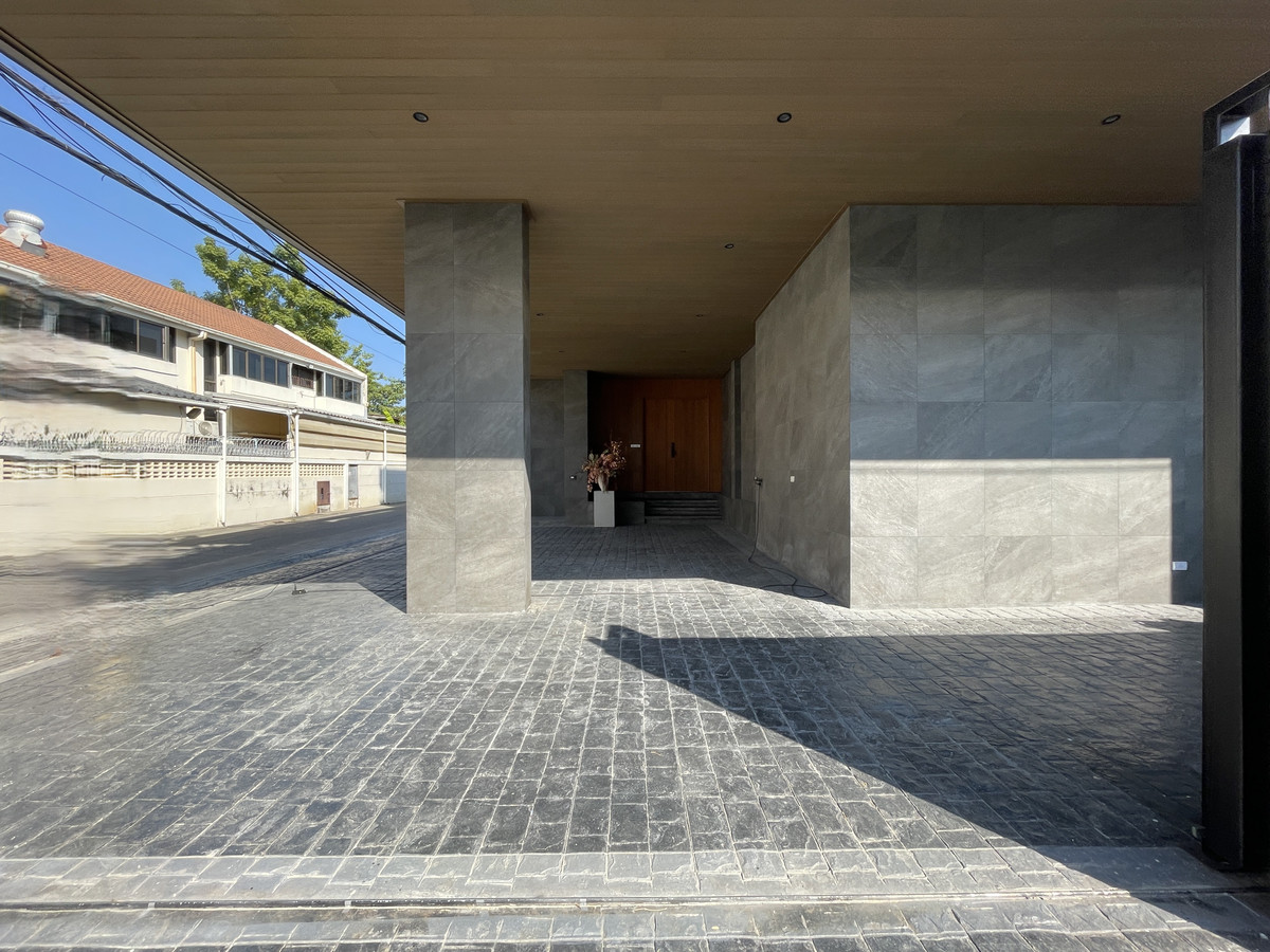 For SaleHouseChokchai 4, Ladprao 71, Ladprao 48, : Super Luxury THIRRA Ladprao detached house for sale – highest level of privacy On a potential location near MRT Phawana