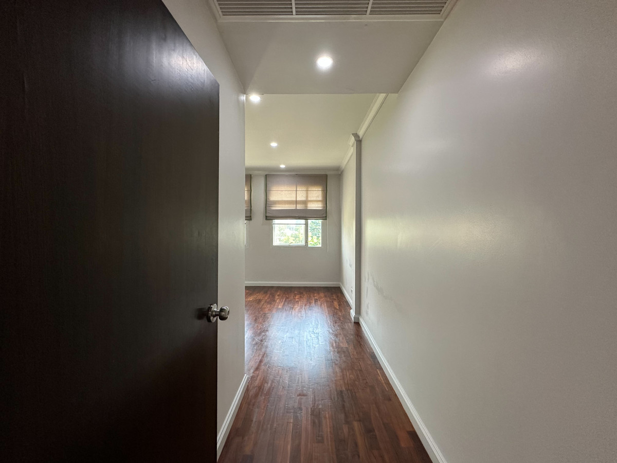 For RentCondoSukhumvit, Asoke, Thonglor : For rent: The Cadogan Private Residence, wide space, very good price, in the heart of the city, convenient to travel.