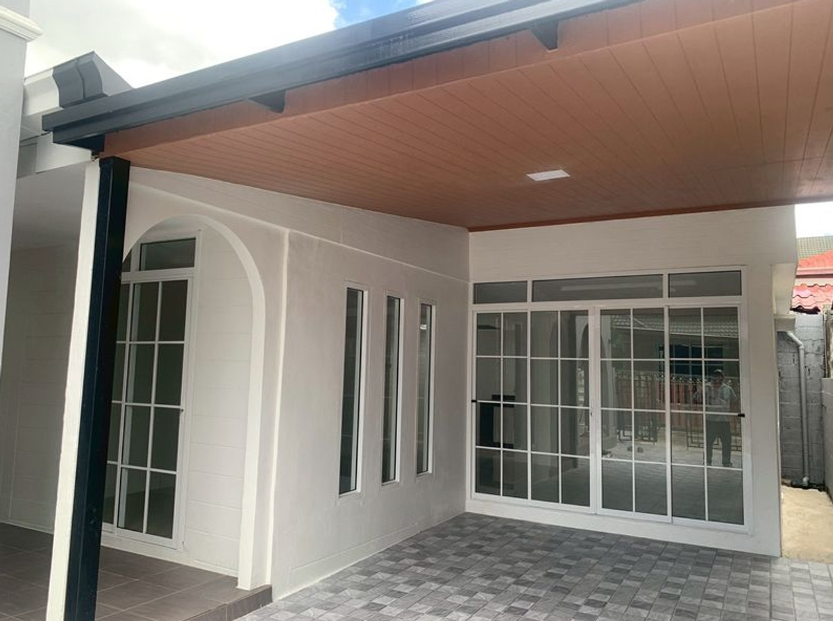 ขายบ้านลาดพร้าว101 แฮปปี้แลนด์ : ขายบ้านเดี่ยว 2 ชั้น เนื้อที่ 53 ตรว. หมู่บ้านโชคชัย คลองจั่น  ถนนนวมินทร์ 81 แยก 3-27 แขวงนวมินทร์ เขตบึงกุ่ม ใกล้ถนนสายหลักหลายสาย เดอะมอลล์ บางกะปิ ตลาดสดอินทารักษ์ มหาวิทยาลัยรามคำแหง ใกล้ นิด้า