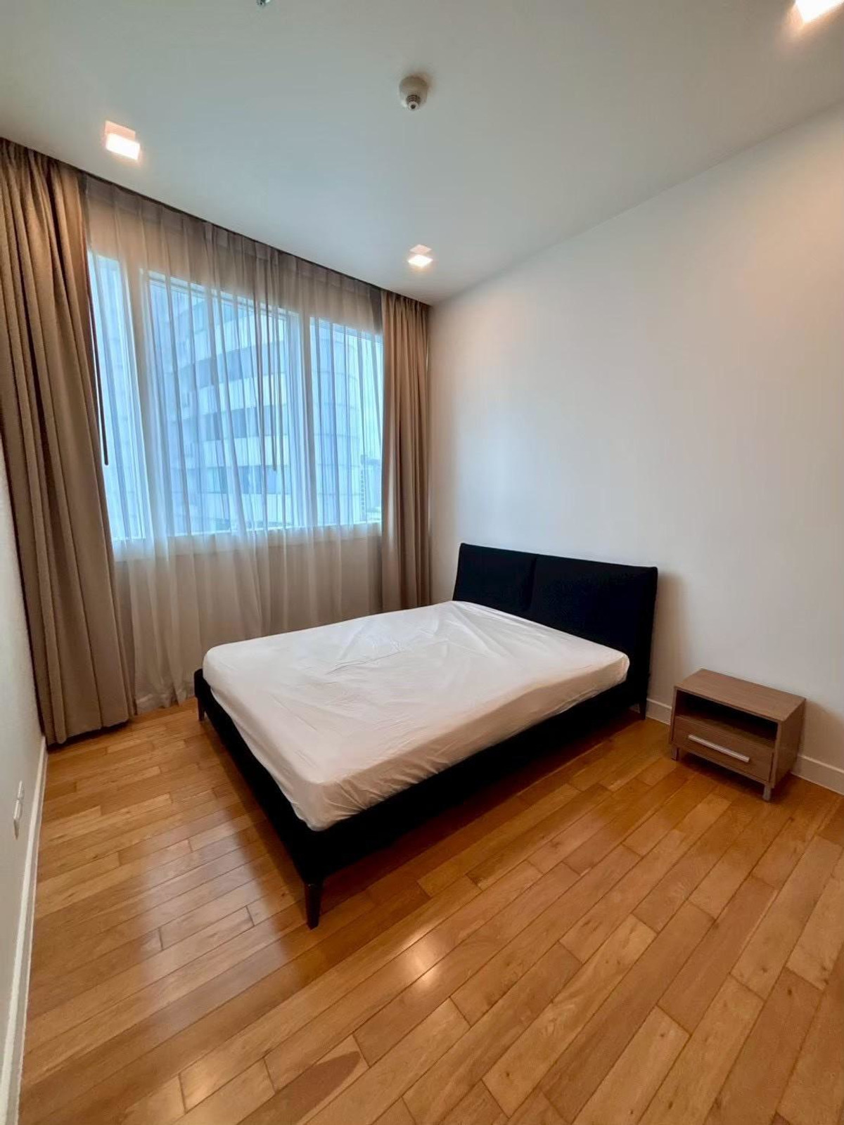 For RentCondoSukhumvit, Asoke, Thonglor : LTH14648 – Condo for Rent | Millennium Residence | 192.95 sqm | 3 Beds 4 Baths | Near BTS Asoke | 120K/Month | Condo for rent Millennium Residence