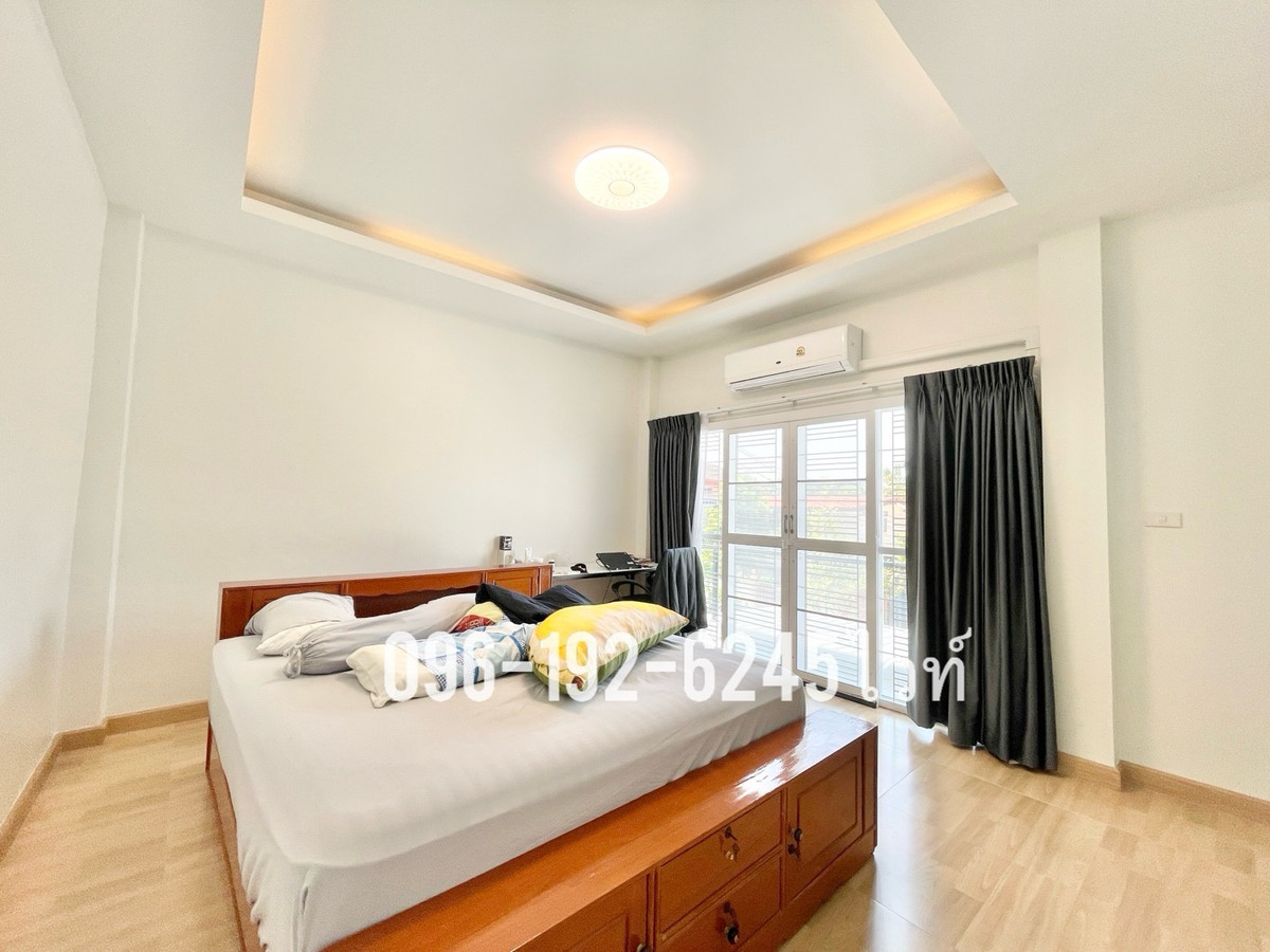 ขายบ้านเกษตร นวมินทร์ ลาดปลาเค้า : ขายบ้าน นวมินทร์ 24 บ้านเดี่ยวนวมินทร์ จอดรถ 5 คัน แถมโซล่าเซลล์ ประหยัดค่าไฟ