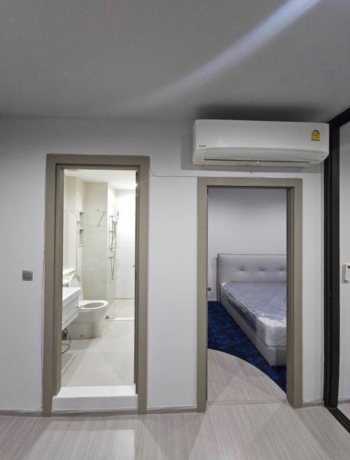 ให้เช่าคอนโดพระราม 9 เพชรบุรีตัดใหม่ RCA : #Z4899💥 090369 🔥ให้เช่าคอนโด Life Asoke - Rama 9