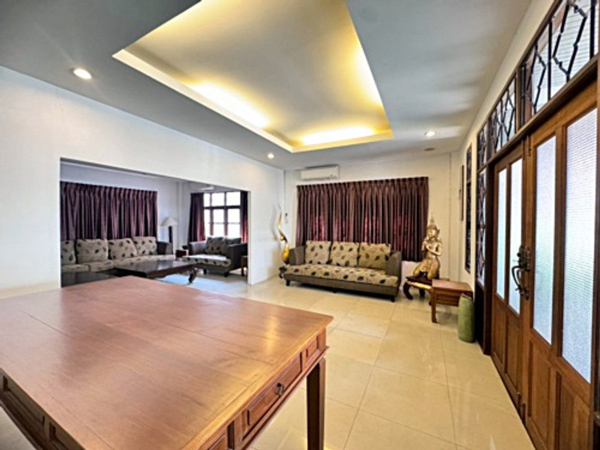 ขายบ้านสมุทรปราการ สำโรง : ขายบ้านเดี่ยว ซอยสุขุมวิท72 เดินทางสะดวก ใกล้ BTS แบริ่ง (N.1986)