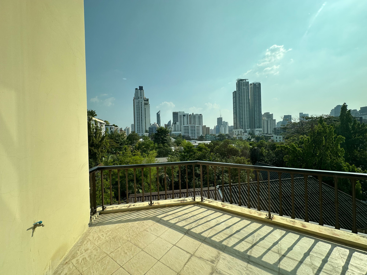 For RentCondoSukhumvit, Asoke, Thonglor : For rent: The Cadogan Private Residence, wide space, very good price, in the heart of the city, convenient to travel.