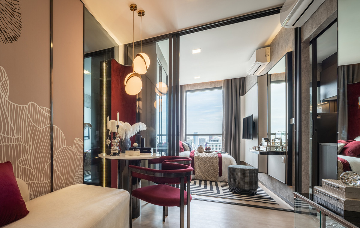 For SaleCondoSapankwai,Jatujak : 🚨 Special deal! New condo near the garden, discount up to 1 million baht, price starts at only 6.28 million baht, hurry before its gone!