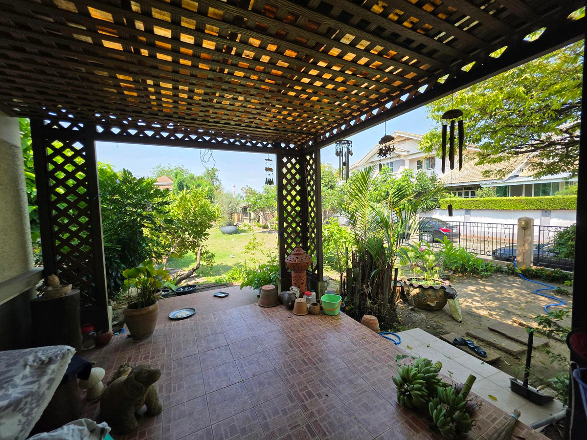 For SaleHouseMin Buri, Romklao : Urgent sale! Single house in Chaiyaphruek 1 Village, Khum Klao Road. Extra large plot