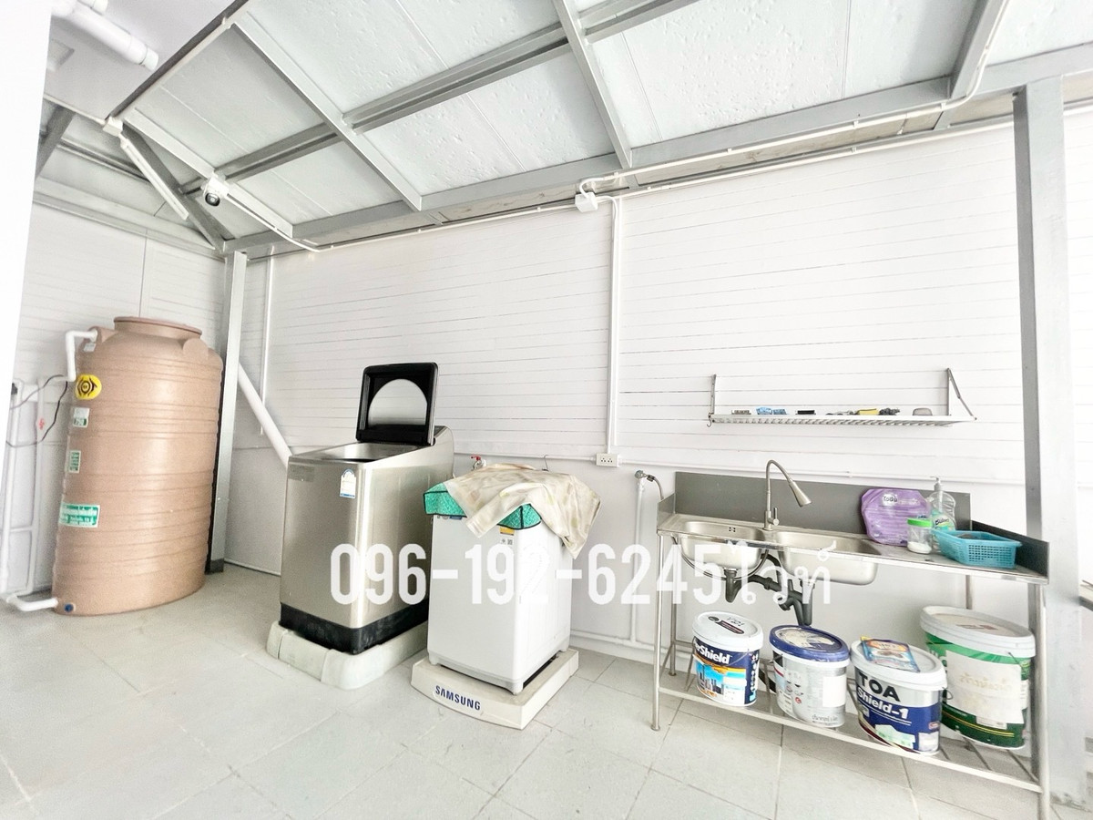 ขายบ้านเกษตร นวมินทร์ ลาดปลาเค้า : ขายบ้าน นวมินทร์ 24 บ้านเดี่ยวนวมินทร์ จอดรถ 5 คัน แถมโซล่าเซลล์ ประหยัดค่าไฟ