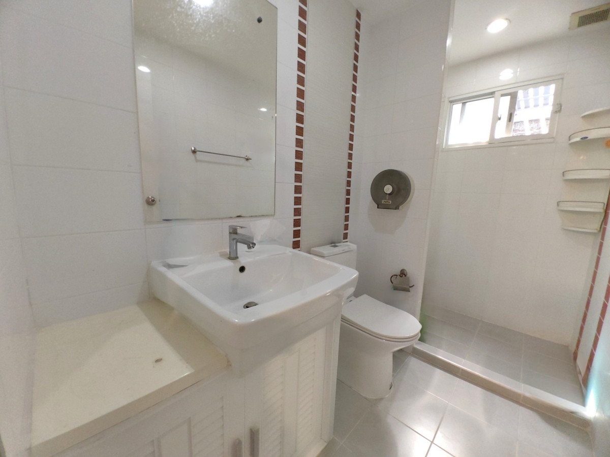 ขายบ้านเกษตรศาสตร์ รัชโยธิน : ขายบ้านเดี่ยว เดอะแพลนท์ วงแหวน-รามอินทรา เนื้อที่ 80.1 ตรว. หลังริม ทำเลดี การเดินทางสะดวก ใกล้ทางด่วน ใกล้แฟชั่น ใกล้แจ๊สคู้บอน