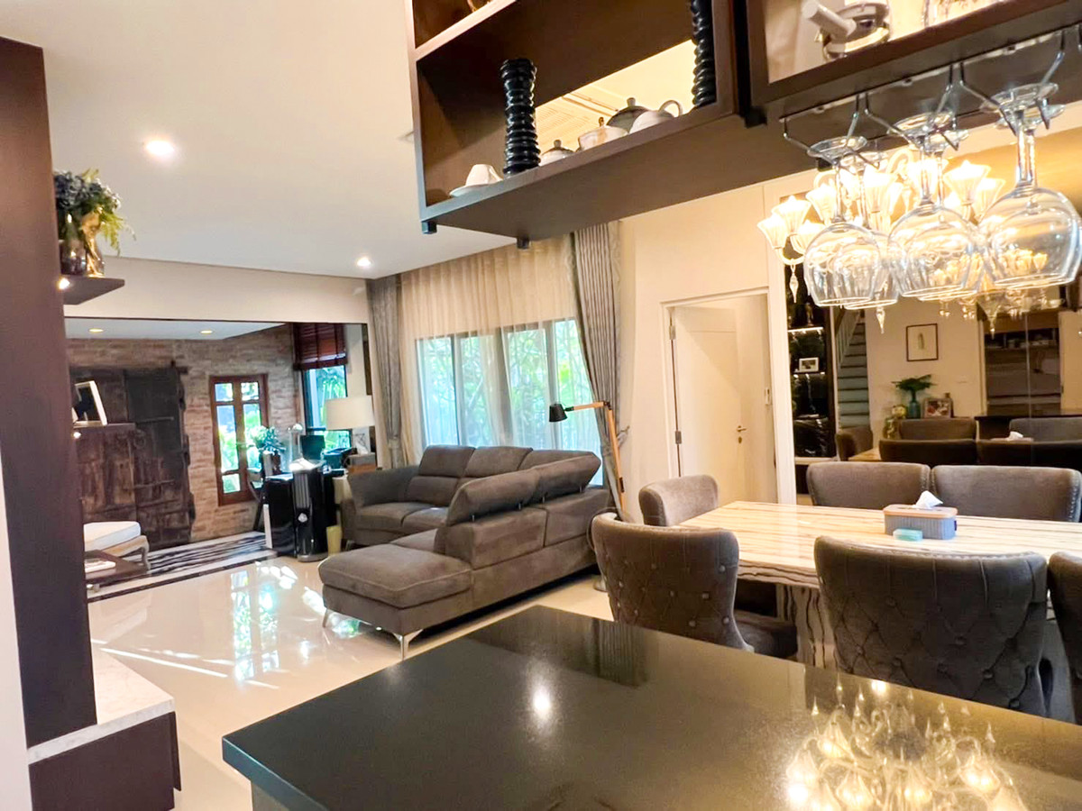 ขายบ้านพัฒนาการ ศรีนครินทร์ : บุราสิริ พัฒนาการ / 4 ห้องนอน (ขาย), Burasiri Pattanakarn / 4 Bedrooms (FOR SALE) FONT056