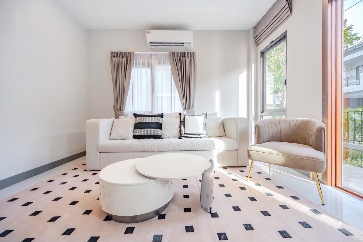 For SaleHouseBangna, Bearing, Lasalle : Luxury detached house , next to Mega-Bangna, many international schools and hospitals, fully furnished 