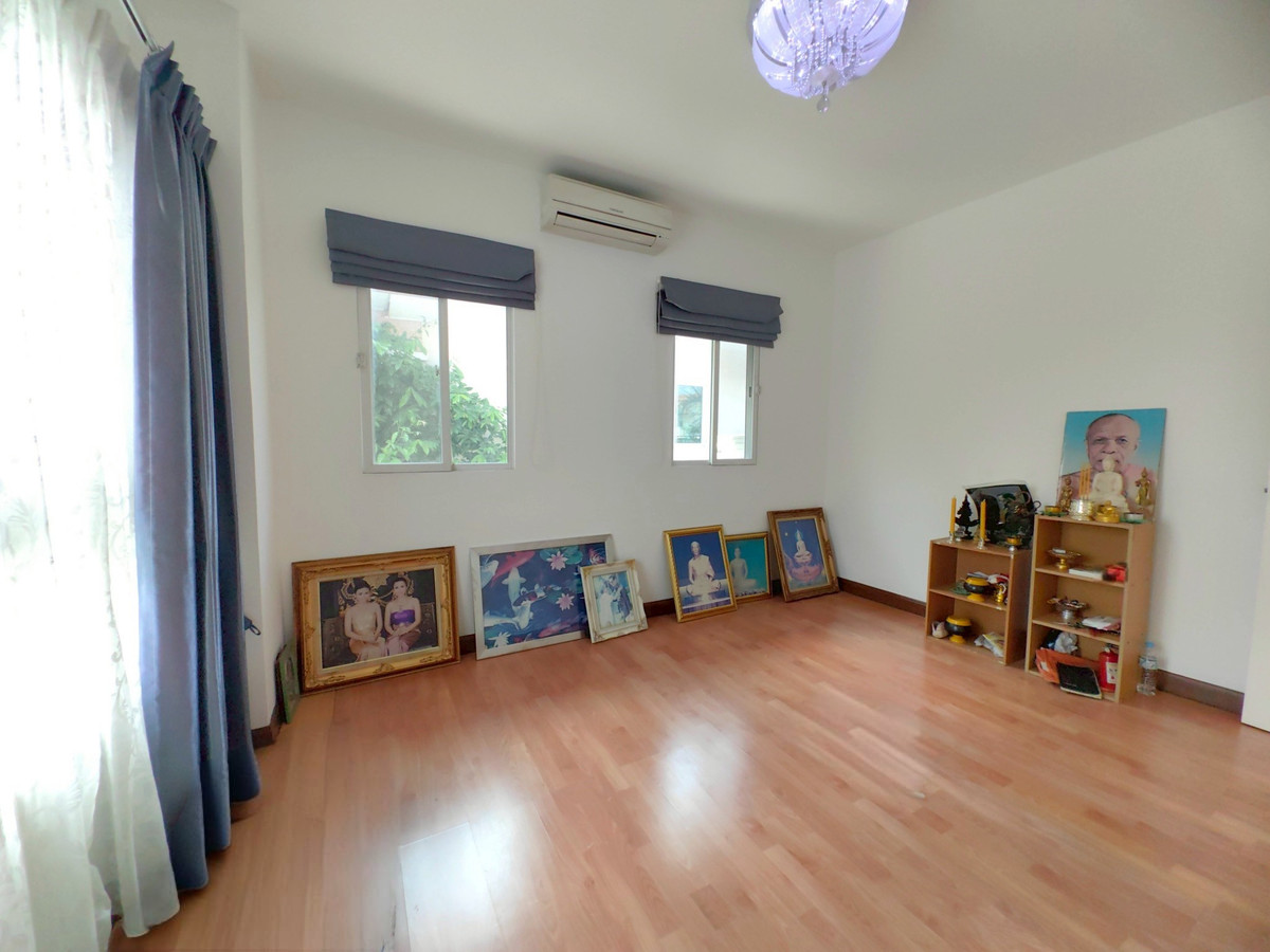 ขายบ้านเกษตรศาสตร์ รัชโยธิน : ขายบ้านเดี่ยว เดอะแพลนท์ วงแหวน-รามอินทรา เนื้อที่ 80.1 ตรว. หลังริม ทำเลดี การเดินทางสะดวก ใกล้ทางด่วน ใกล้แฟชั่น ใกล้แจ๊สคู้บอน