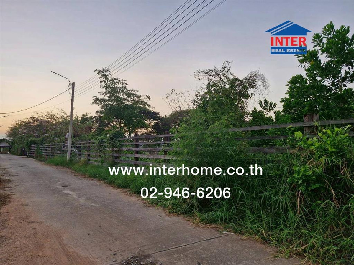 For SaleLandChaengwatana, Muangthong : Empty land 275.6 sq m. Land, Soi Wang Kaew. Land near Saphan Sung Temple, Chaiyaphruek Road, Chamber of Commerce Road, Pak Kret, Nonthaburi.