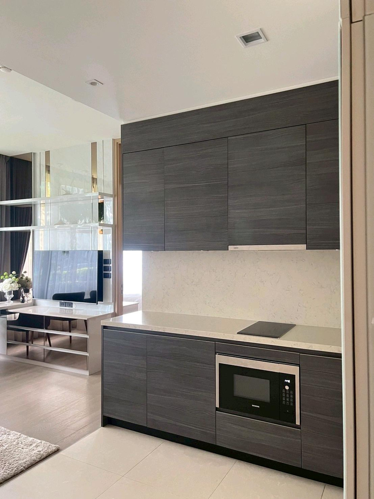 ให้เช่าคอนโดสุขุมวิท อโศก ทองหล่อ : 📌For RENT เช่า | The Esse Asoke - 1BR (52 sqm) Garden Unit 42,000 THB/month