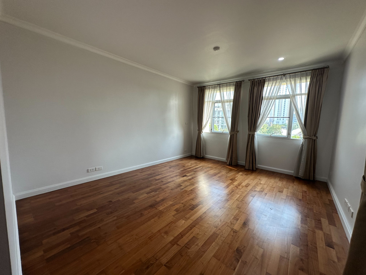 For RentCondoSukhumvit, Asoke, Thonglor : For rent: The Cadogan Private Residence, wide space, very good price, in the heart of the city, convenient to travel.