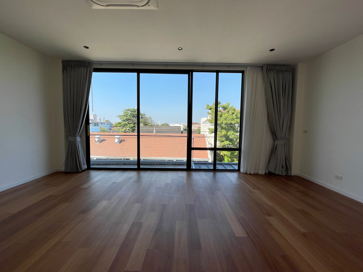 For SaleHouseChokchai 4, Ladprao 71, Ladprao 48, : Super Luxury THIRRA Ladprao detached house for sale – highest level of privacy On a potential location near MRT Phawana