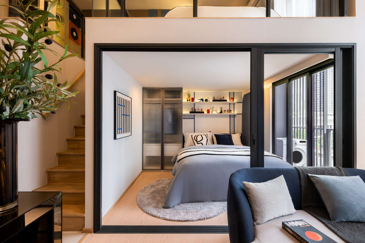 For SaleCondoRama9, Petchburi, RCA : ✨ New condo in Rama 9 location, receive a maximum discount of 350,000 baht, starting price only 5.45 million baht.