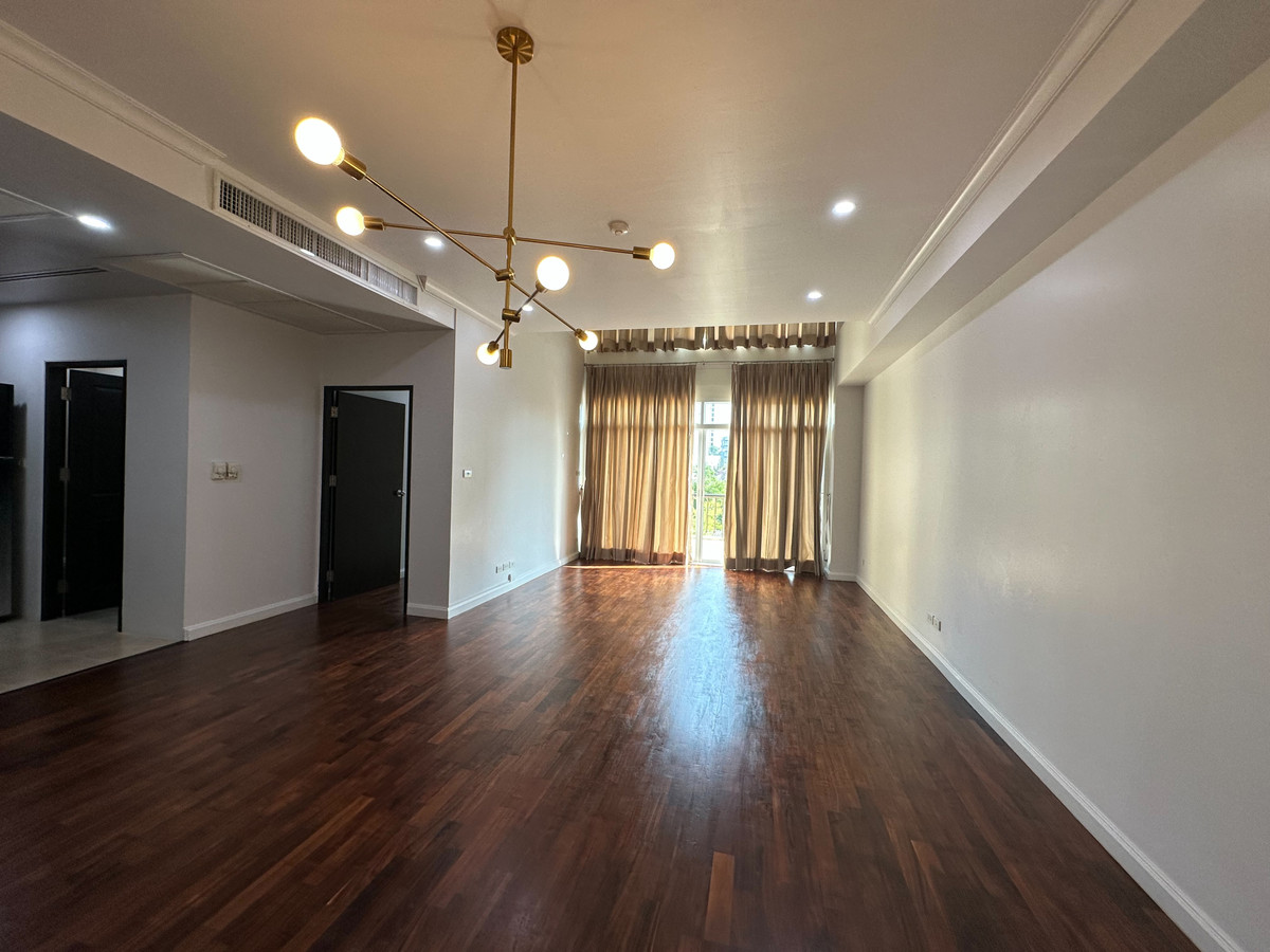 For RentCondoSukhumvit, Asoke, Thonglor : For rent: The Cadogan Private Residence, wide space, very good price, in the heart of the city, convenient to travel.