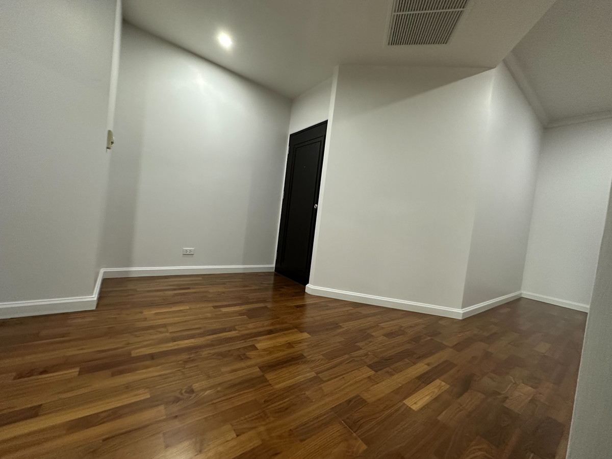 For RentCondoSukhumvit, Asoke, Thonglor : For rent: The Cadogan Private Residence, wide space, very good price, in the heart of the city, convenient to travel.