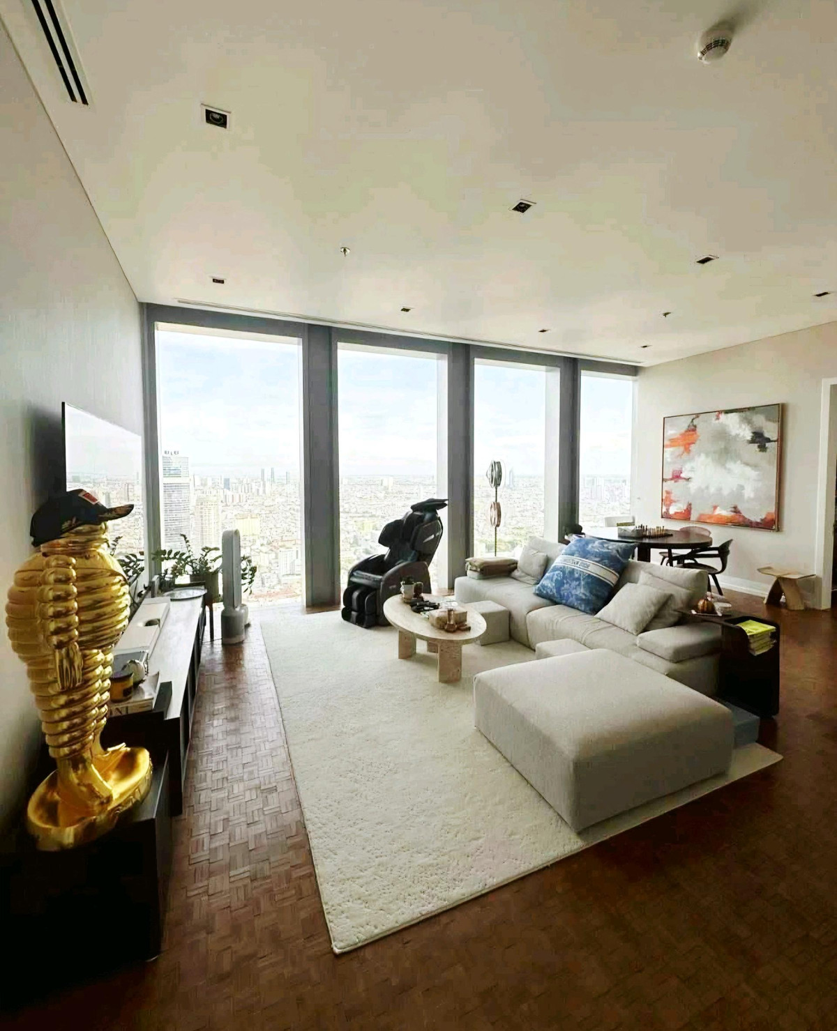 For RentCondoSathorn, Narathiwat : (For Rent🔥)📍The Ritz-Carlton Residences Bangkok | 2B3B 126 SQM | Ultra-luxury Pet-friendly condo 🐶🐱