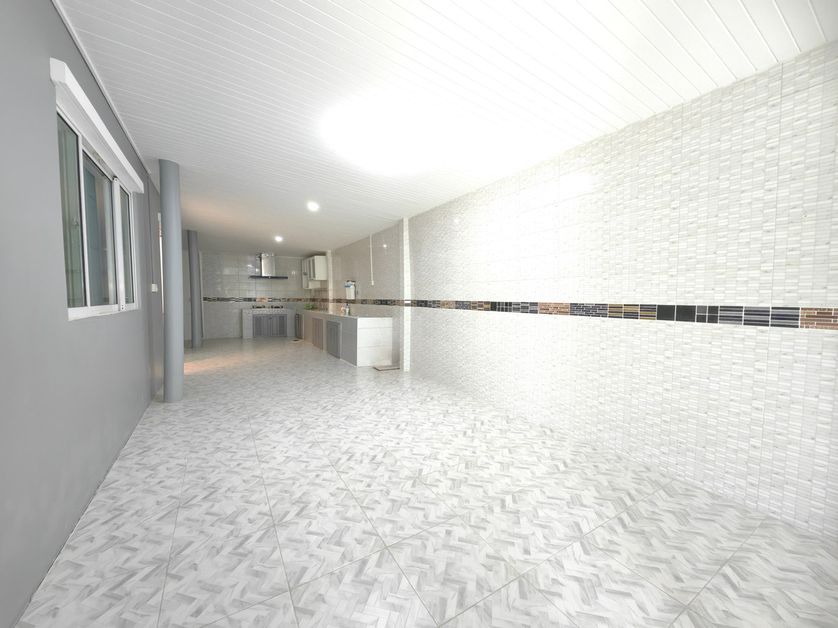 ขายบ้านเกษตรศาสตร์ รัชโยธิน : ขายบ้านเดี่ยว เดอะแพลนท์ วงแหวน-รามอินทรา เนื้อที่ 80.1 ตรว. หลังริม ทำเลดี การเดินทางสะดวก ใกล้ทางด่วน ใกล้แฟชั่น ใกล้แจ๊สคู้บอน