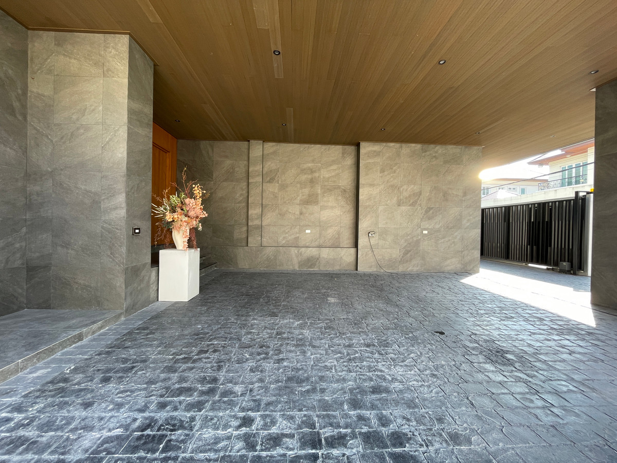 For SaleHouseChokchai 4, Ladprao 71, Ladprao 48, : Super Luxury THIRRA Ladprao detached house for sale – highest level of privacy On a potential location near MRT Phawana