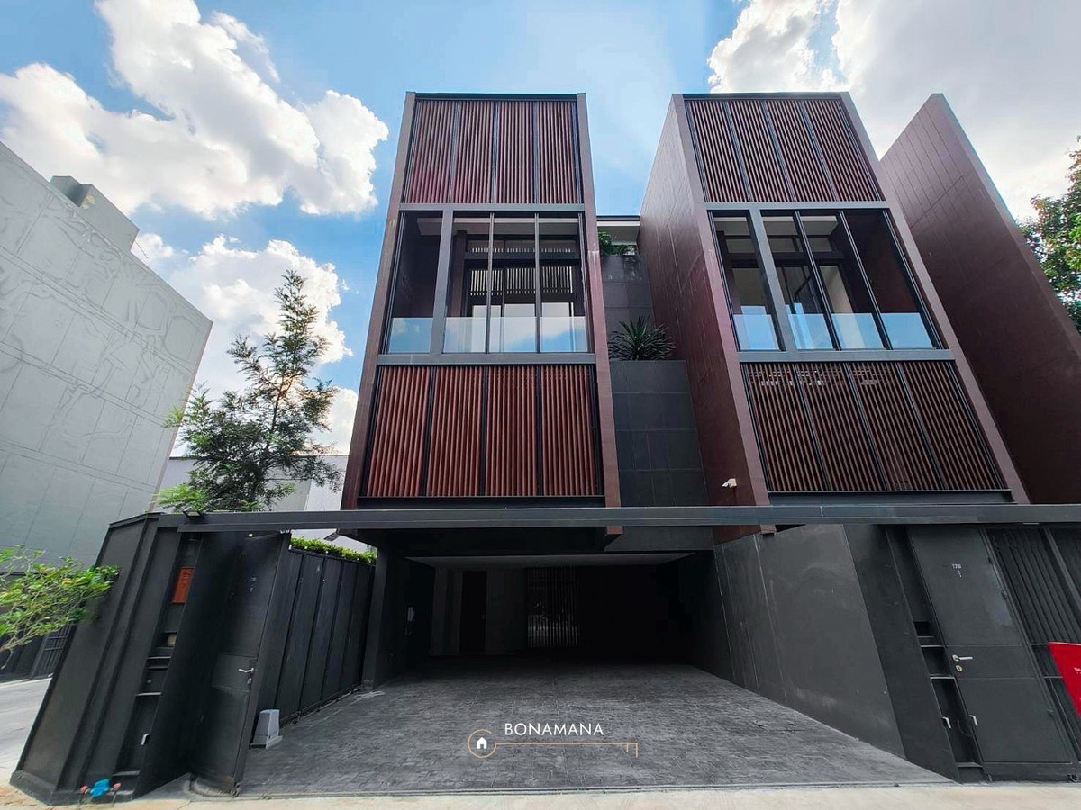 Home OfficeYothinpattana,CDC : For rent/sale, luxury home office, Town in Town