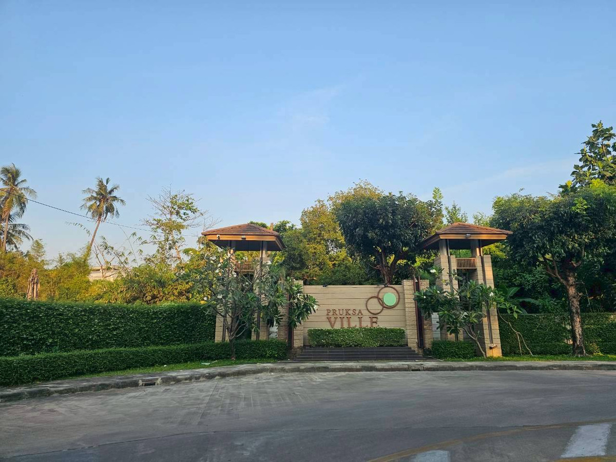 For SaleTownhomeBang kae, Phetkasem : For sale cheap, Pruksa Ville 42, Terdthai 81/1, renovated, never lived in, very good condition.