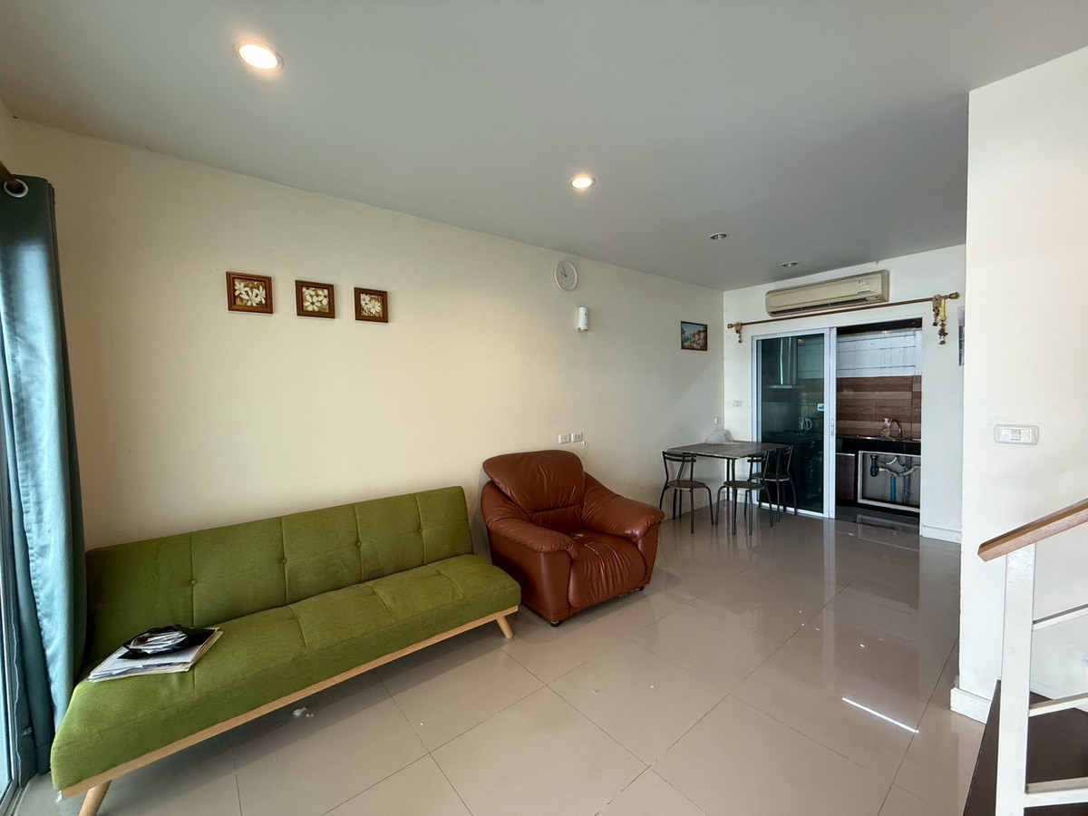 For RentTownhomePattanakan, Srinakarin : P-2967 For rent!  Townhome Willetlight Pattanakarn 38 ready to move in.