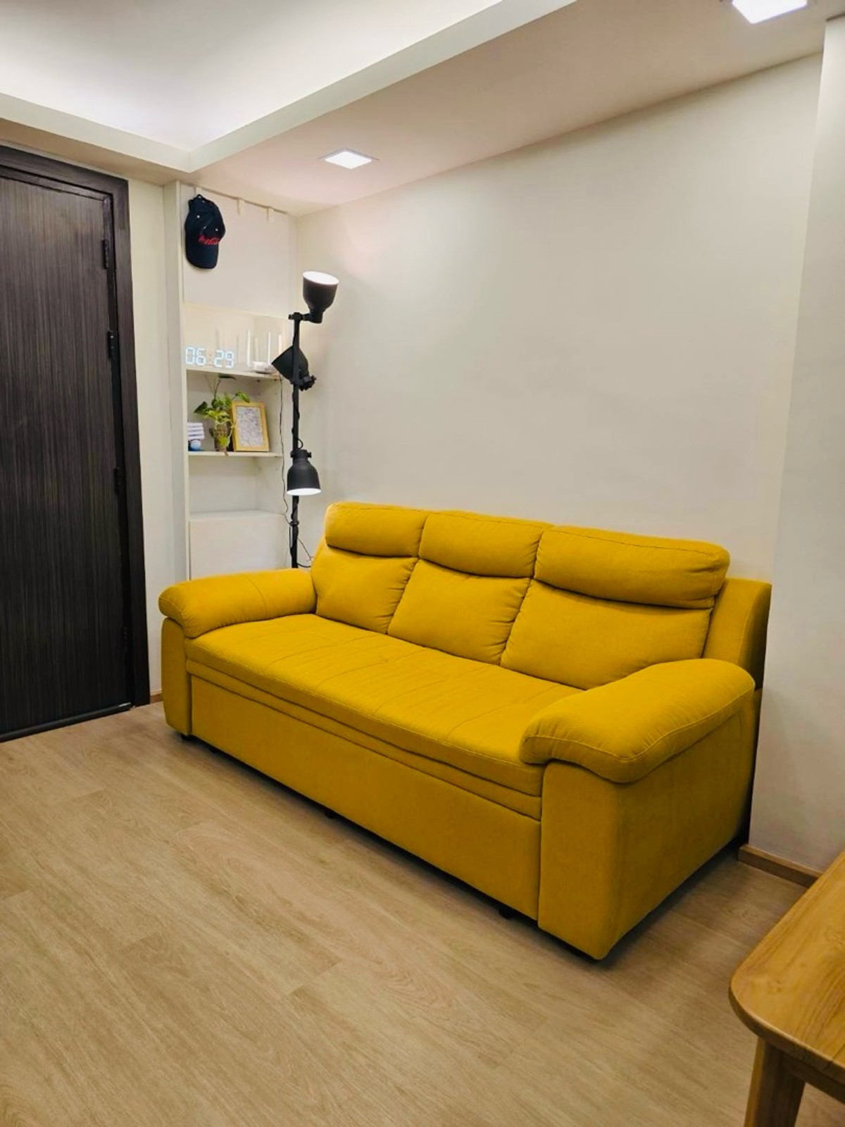 For RentCondoLadprao101, Happy Land, The Mall Bang Kapi : Luxury condo for rent on Lat Phrao Road, near the BTS, 2 bedrooms, 50 square meters, never rented to anyone.