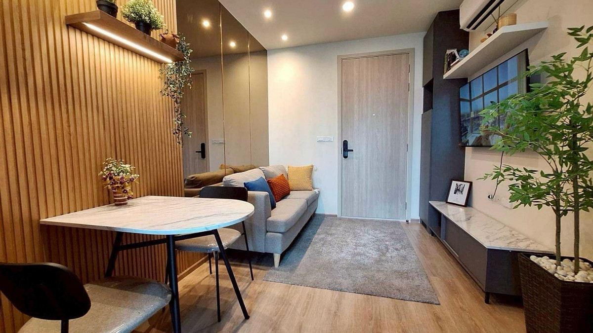 ให้เช่าคอนโดพระราม 9 เพชรบุรีตัดใหม่ RCA : 💙@condocurator 💙 ให้เช่า Nue District R9 ห้องสวย เฟอร์นิเจอร์ครบ [PM1024]