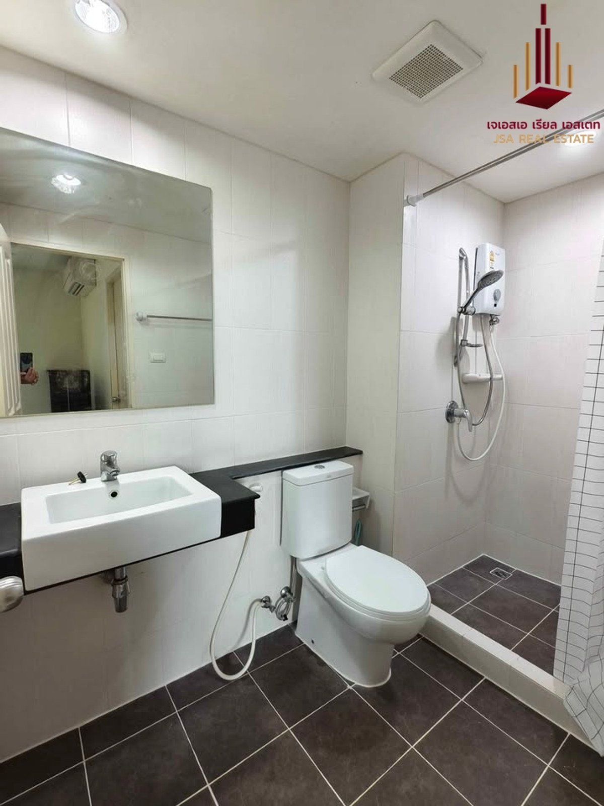 ให้เช่าคอนโดราชเทวี พญาไท : ✨ For Rent: Rajvithi City Resort Condo ✨  💰 Only 18,500 THB/month