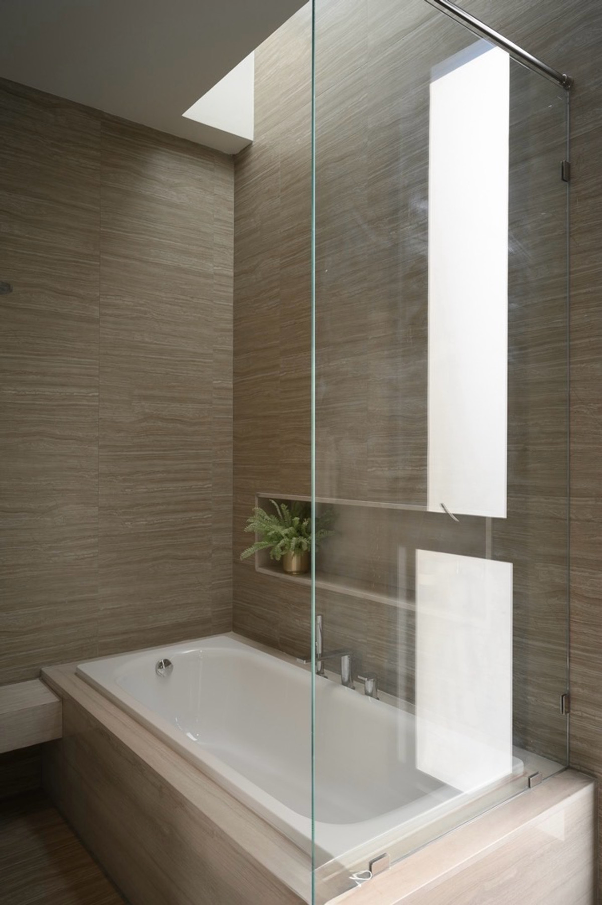 ขายบ้านรามคำแหง หัวหมาก : ขายบ้านใหม่ Arna Rama 9 พระราม 9 พื้นที่ใช้สอย 515 ตร.ม บ้าน 4 ห้องนอน ใกล้ MRT Ramkhamhaeng 12 สายสีส้มในอนาคต ทำเลศักยภาพเหมาะอยู่อาศัยและลงทุน