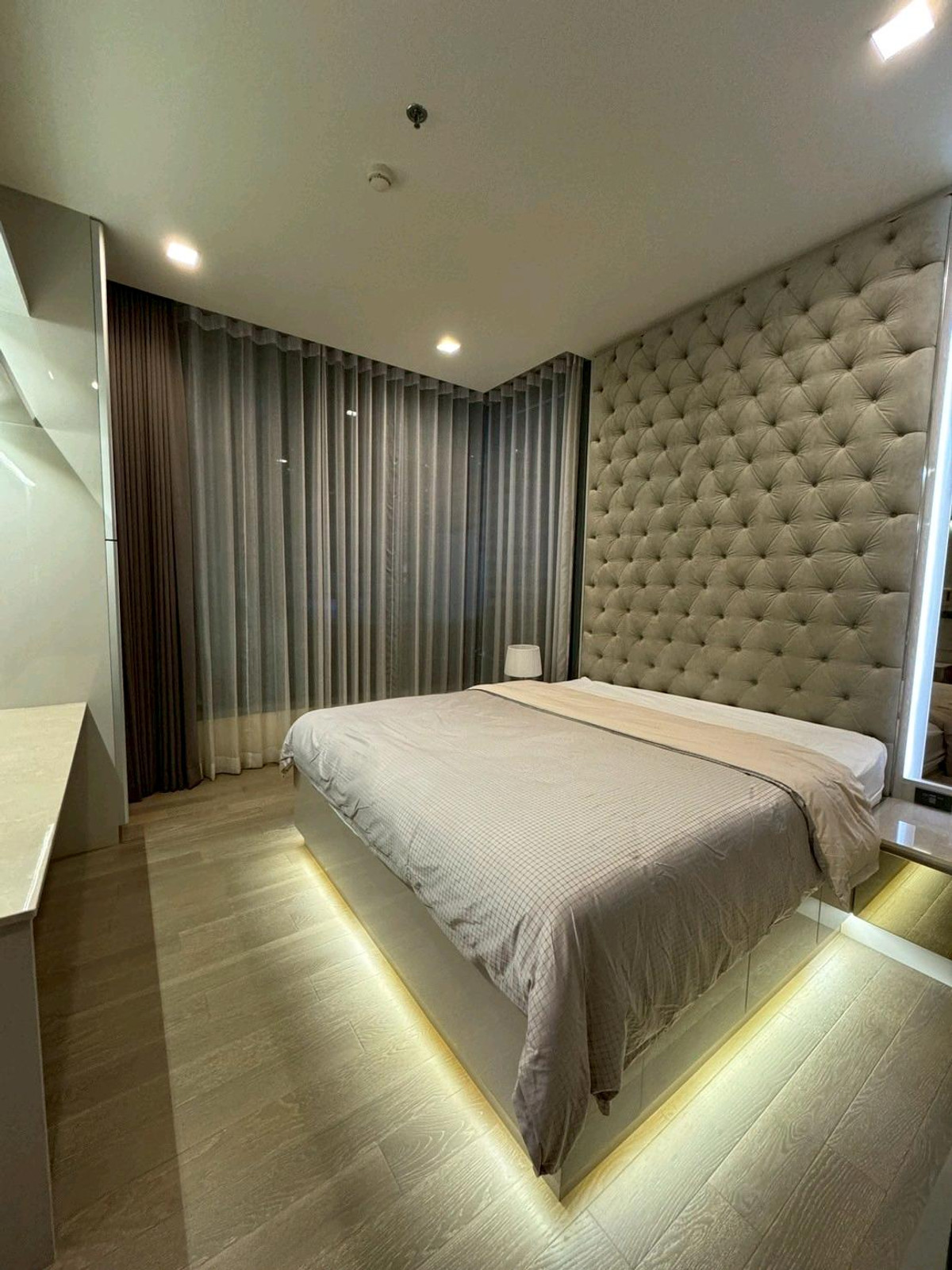 ให้เช่าคอนโดสุขุมวิท อโศก ทองหล่อ : 📌For RENT เช่า | The Esse Asoke - 1BR (52 sqm) Garden Unit 42,000 THB/month