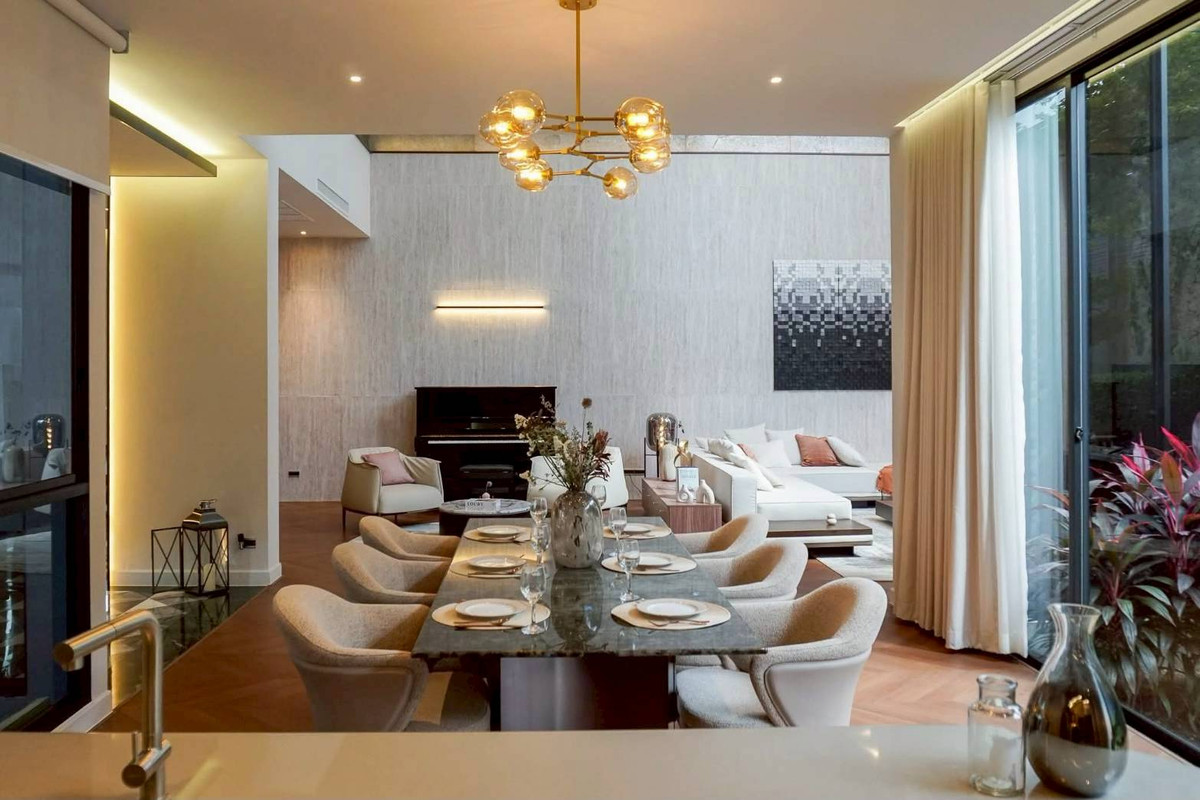 ให้เช่าบ้านพัฒนาการ ศรีนครินทร์ : ให้เช่า BuGaan กรุงเทพกรีฑา บ้านเดี่ยว 3 ชั้น พร้อมลิฟต์ส่วนตัว Please call: 082-894-4624