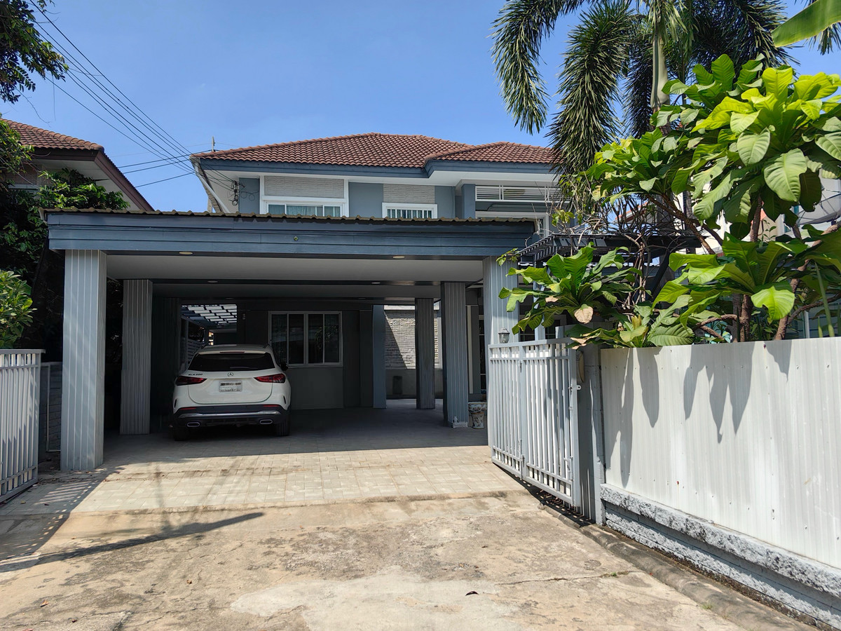 ขายบ้านเกษตรศาสตร์ รัชโยธิน : ขายบ้านเดี่ยว เดอะแพลนท์ วงแหวน-รามอินทรา เนื้อที่ 80.1 ตรว. หลังริม ทำเลดี การเดินทางสะดวก ใกล้ทางด่วน ใกล้แฟชั่น ใกล้แจ๊สคู้บอน