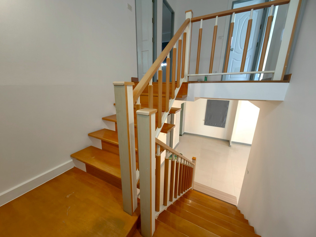 ขายบ้านเกษตรศาสตร์ รัชโยธิน : ขายบ้านเดี่ยว เดอะแพลนท์ วงแหวน-รามอินทรา เนื้อที่ 80.1 ตรว. หลังริม ทำเลดี การเดินทางสะดวก ใกล้ทางด่วน ใกล้แฟชั่น ใกล้แจ๊สคู้บอน