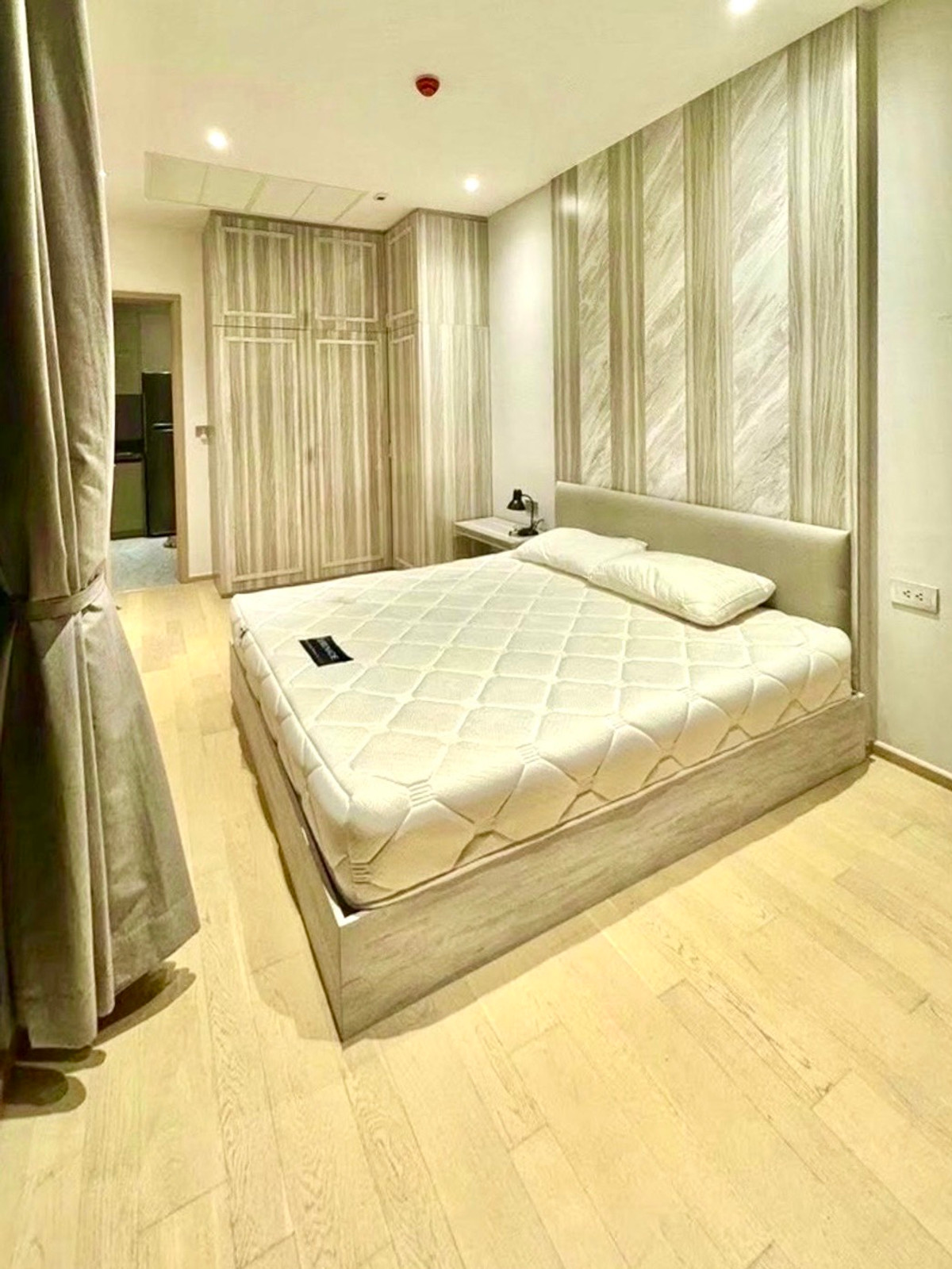 For RentCondoRama9, Petchburi, RCA : 🔥For Rent!! ready to move-in 2b2b 80k - Ashton Asoke-Rama 9 📞Call 090 919 9898