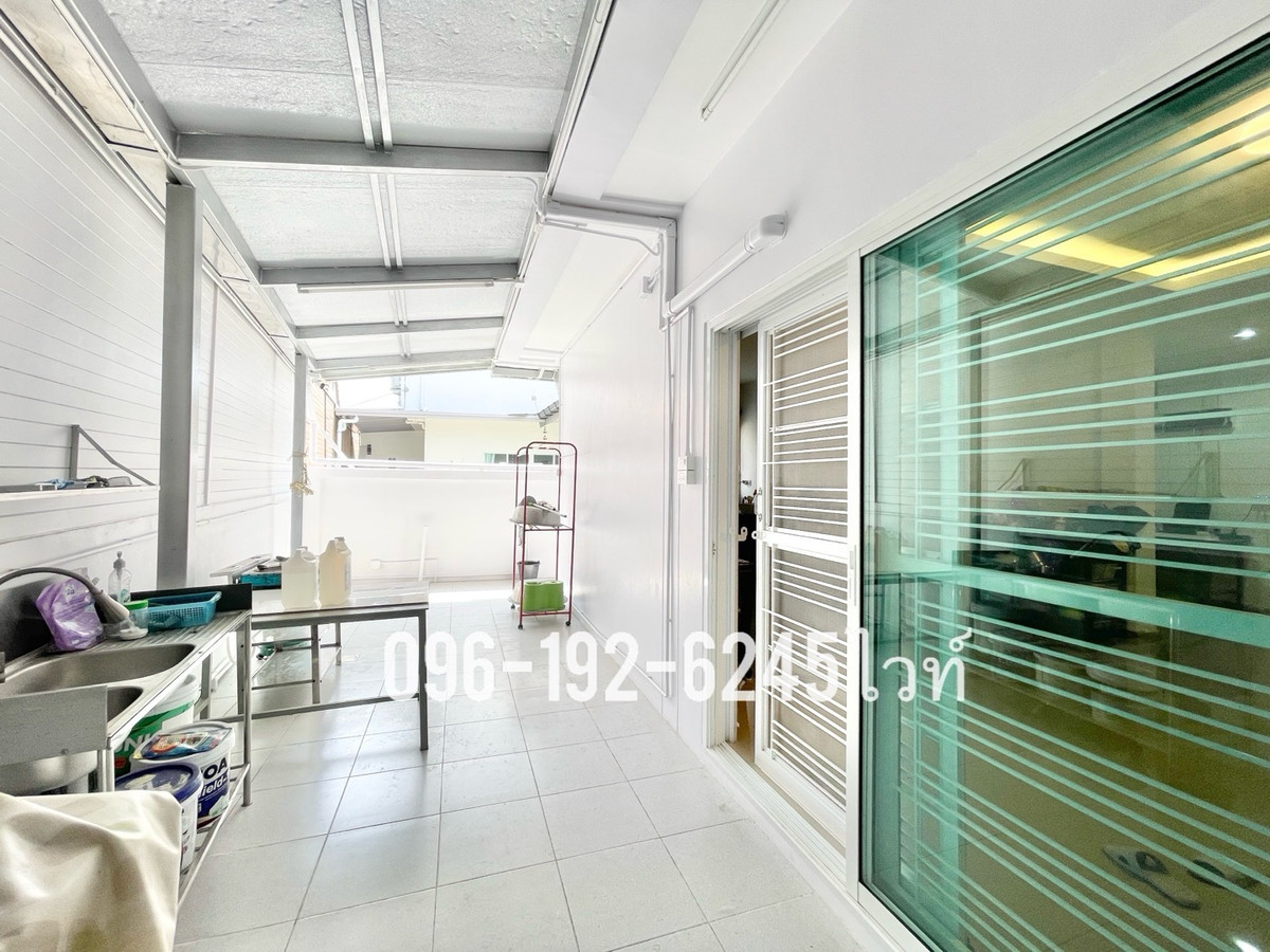 ขายบ้านเกษตร นวมินทร์ ลาดปลาเค้า : ขายบ้าน นวมินทร์ 24 บ้านเดี่ยวนวมินทร์ จอดรถ 5 คัน แถมโซล่าเซลล์ ประหยัดค่าไฟ