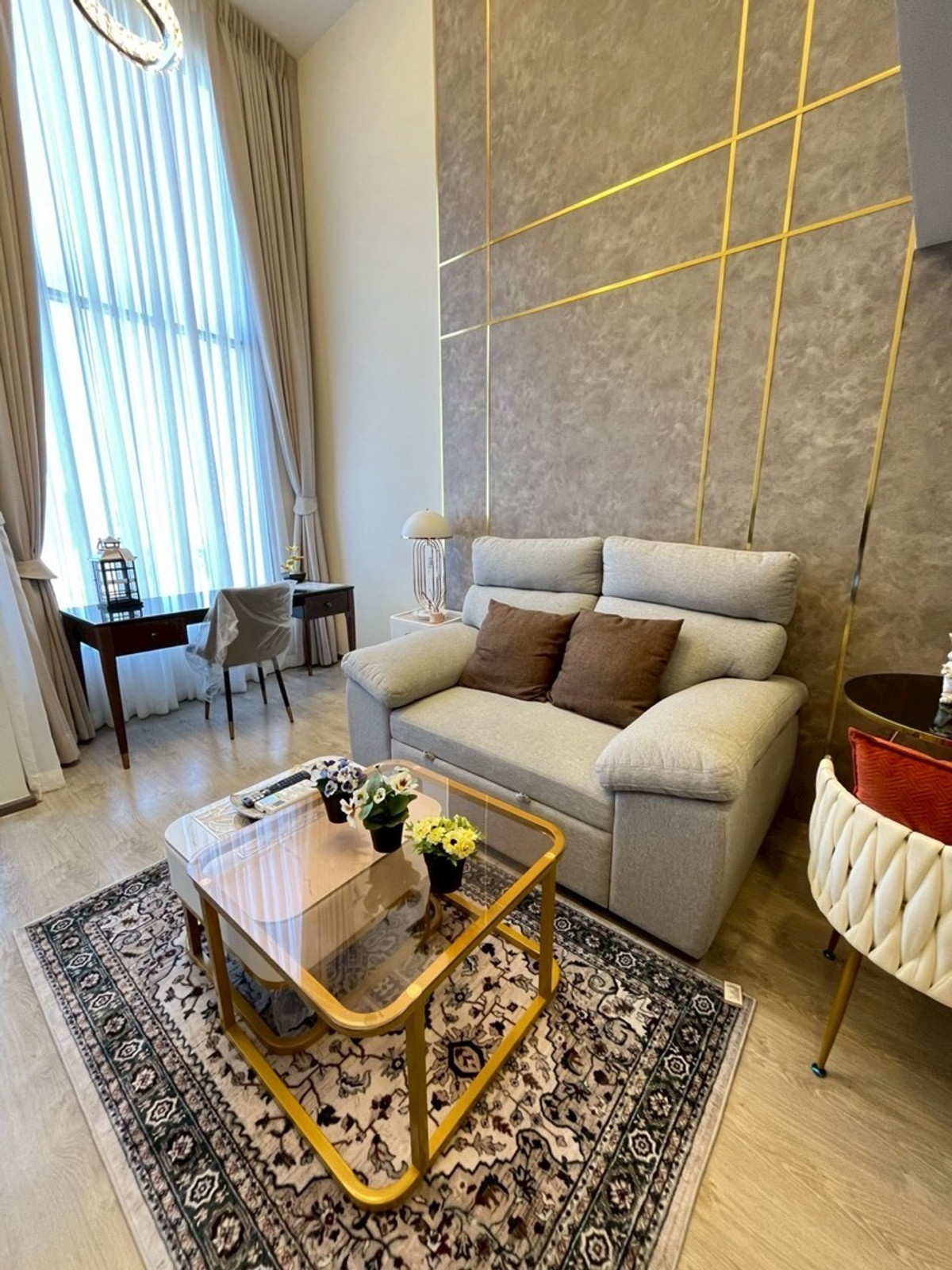 For RentCondoRatchadapisek, Huaikwang, Suttisan : ⭐️SOHO BANGKOK⭐️ Duo Duplex 38sq.m 28k Contact Us🌈