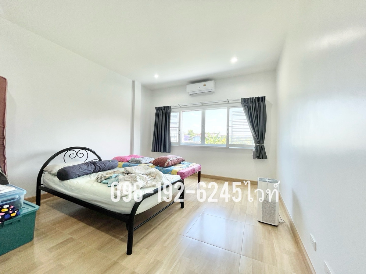 ขายบ้านเกษตร นวมินทร์ ลาดปลาเค้า : ขายบ้าน นวมินทร์ 24 บ้านเดี่ยวนวมินทร์ จอดรถ 5 คัน แถมโซล่าเซลล์ ประหยัดค่าไฟ