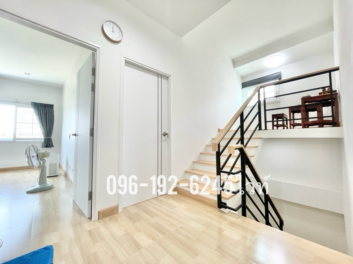 ขายบ้านเกษตร นวมินทร์ ลาดปลาเค้า : ขายบ้าน นวมินทร์ 24 บ้านเดี่ยวนวมินทร์ จอดรถ 5 คัน แถมโซล่าเซลล์ ประหยัดค่าไฟ