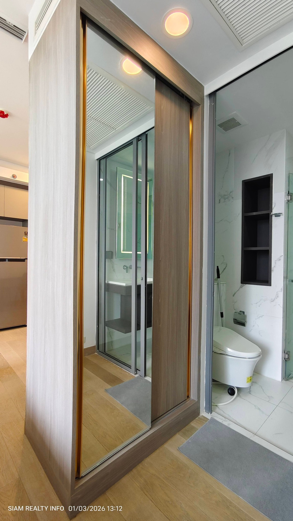 For RentCondoKhlongtoei, Kluaynamthai : for Rent Siamese Exclusive Queens🌸Condo near Benchakitti Park , MRT Queen Sirikit , Sukhumvit 22