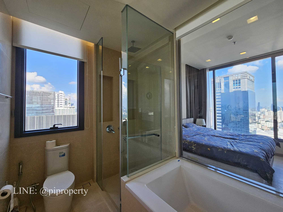 ให้เช่าคอนโดสุขุมวิท อโศก ทองหล่อ : ให้เช่าห้องชุด 2 ห้องนอน ตกแต่งครบครัน ในโครงการ Esee Asoke ทำเลดีเยี่ยมในย่านอโศก ใกล้รถไฟฟ้า BTS และ MRT