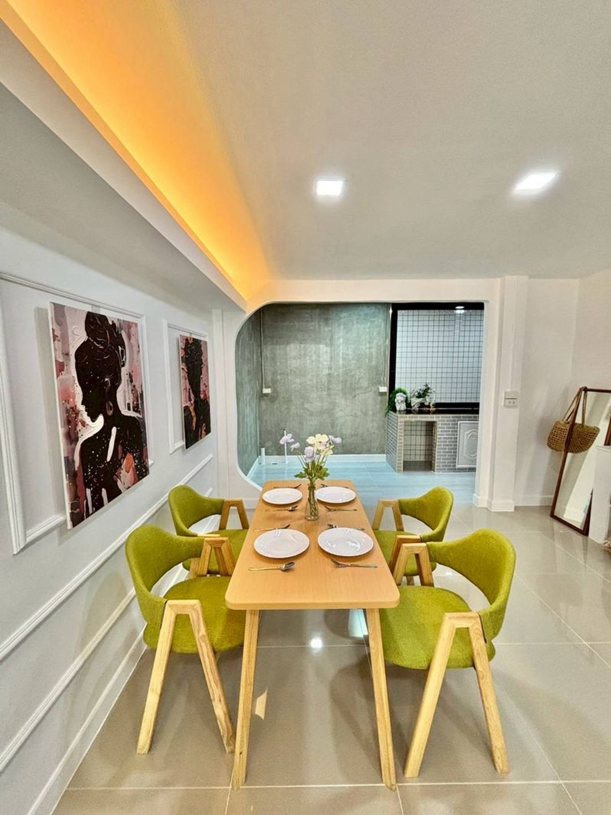 For SaleTownhomePathum Thani,Rangsit, Thammasat : 2-story townhouse for sale, Piyawararom Village, Khlong 4, area 24 square wah, 3 bedrooms, Bueng Yitho Subdistrict, Thanyaburi District, Pathum Thani Province.