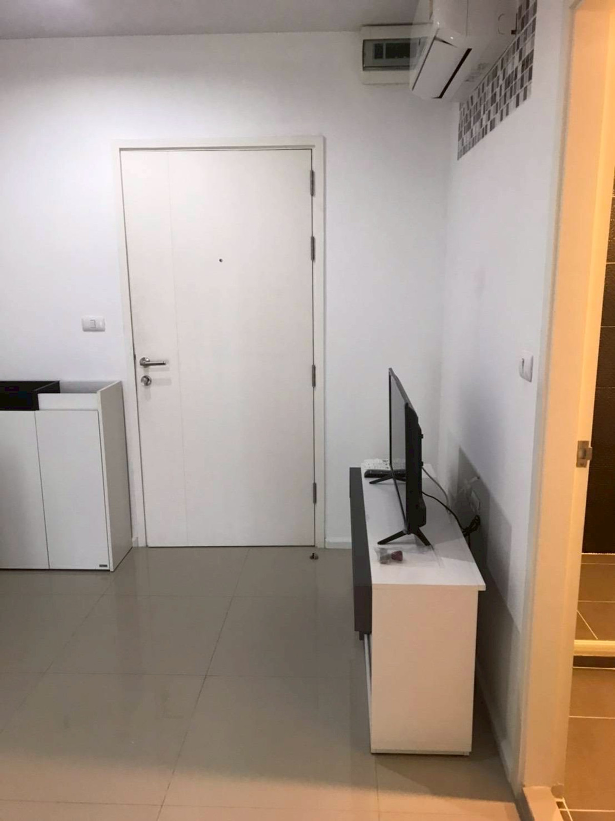 ขายคอนโดพระราม 9 เพชรบุรีตัดใหม่ RCA : ขาย ด่วน แอสปาย พระราม 9 1ห้องนอน 1ห้องน้ำ Aspire rama 9 (ราคาพิเศษ)