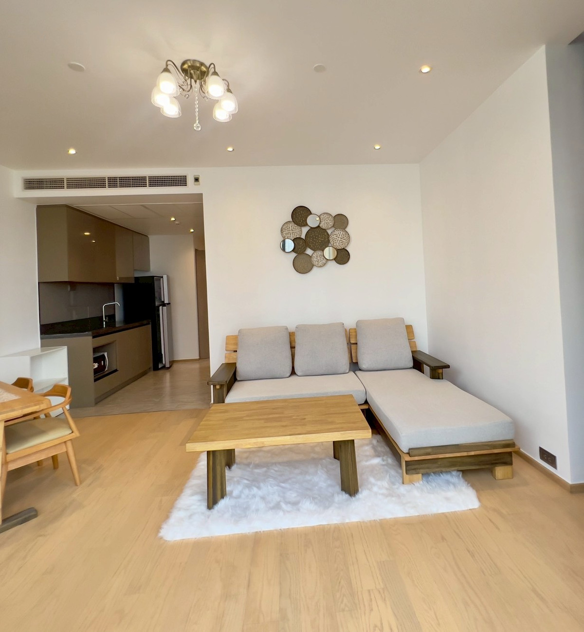 For RentCondoRama9, Petchburi, RCA : FOR RENT - 2 BEDROOM 68 SQ.M- READY TO MOVE IN - CALL NOW 094-641-5974