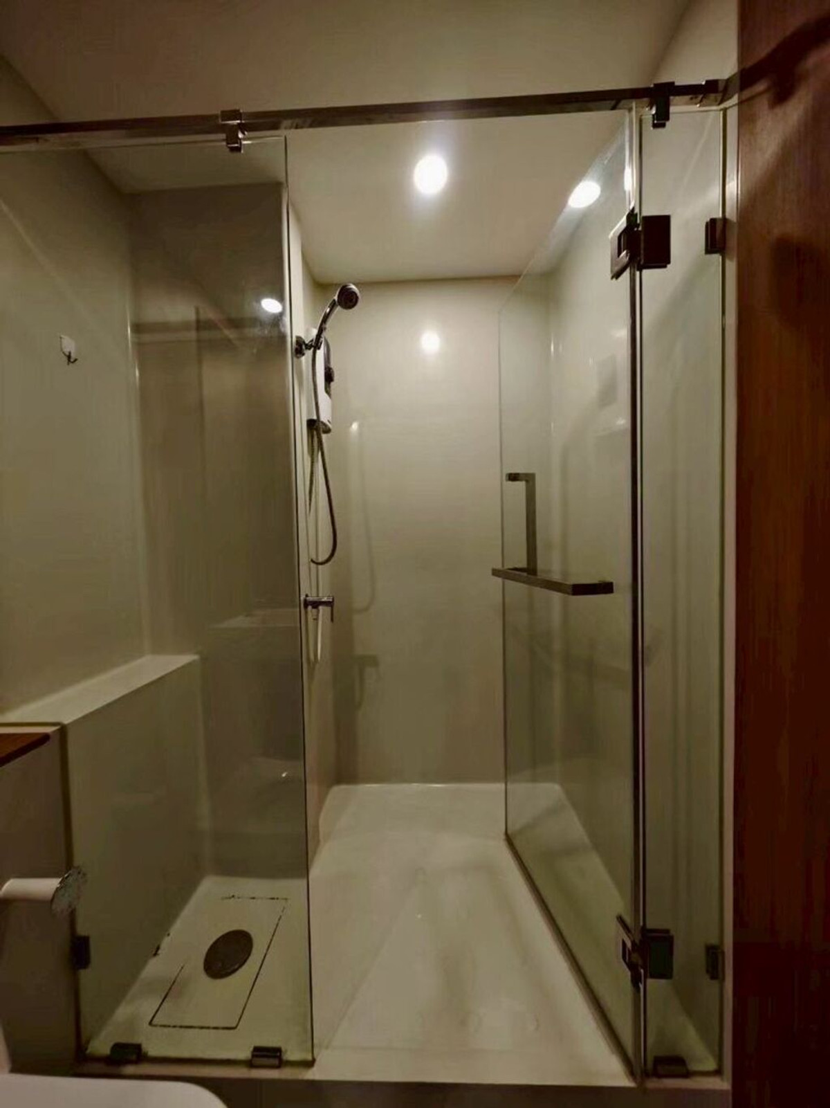 ให้เช่าคอนโดสาทร นราธิวาส : ให้เช่า บลอสซั่ม คอนโด สาทร-เจริญราษฎร์ เลขที่ 258/46 (ว่าง 1/4/69)